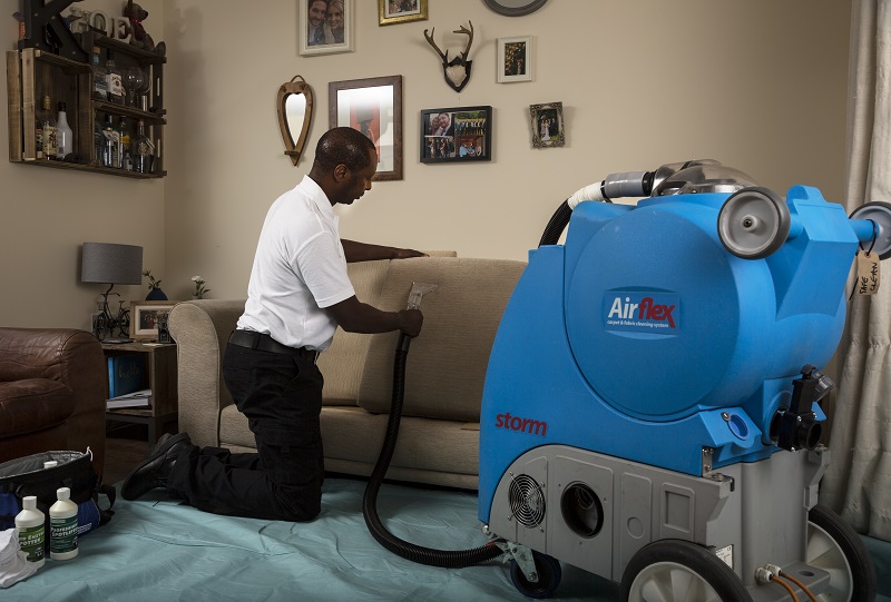 Safeclean Franchisee cleaning sofa