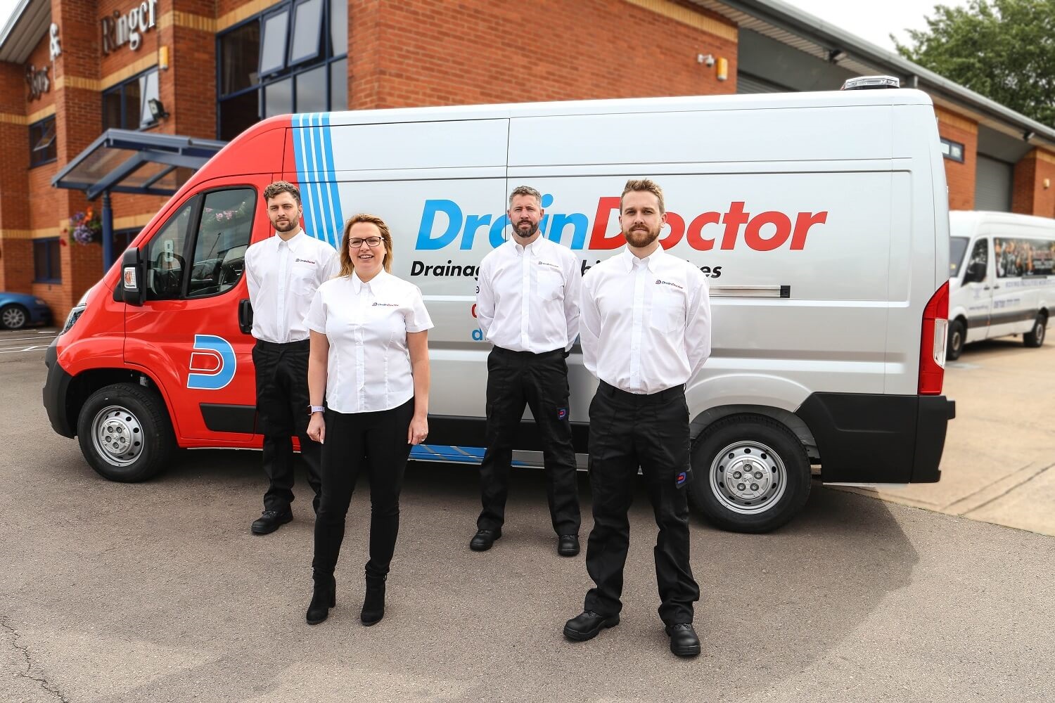 drain doctor franchisee in front of van