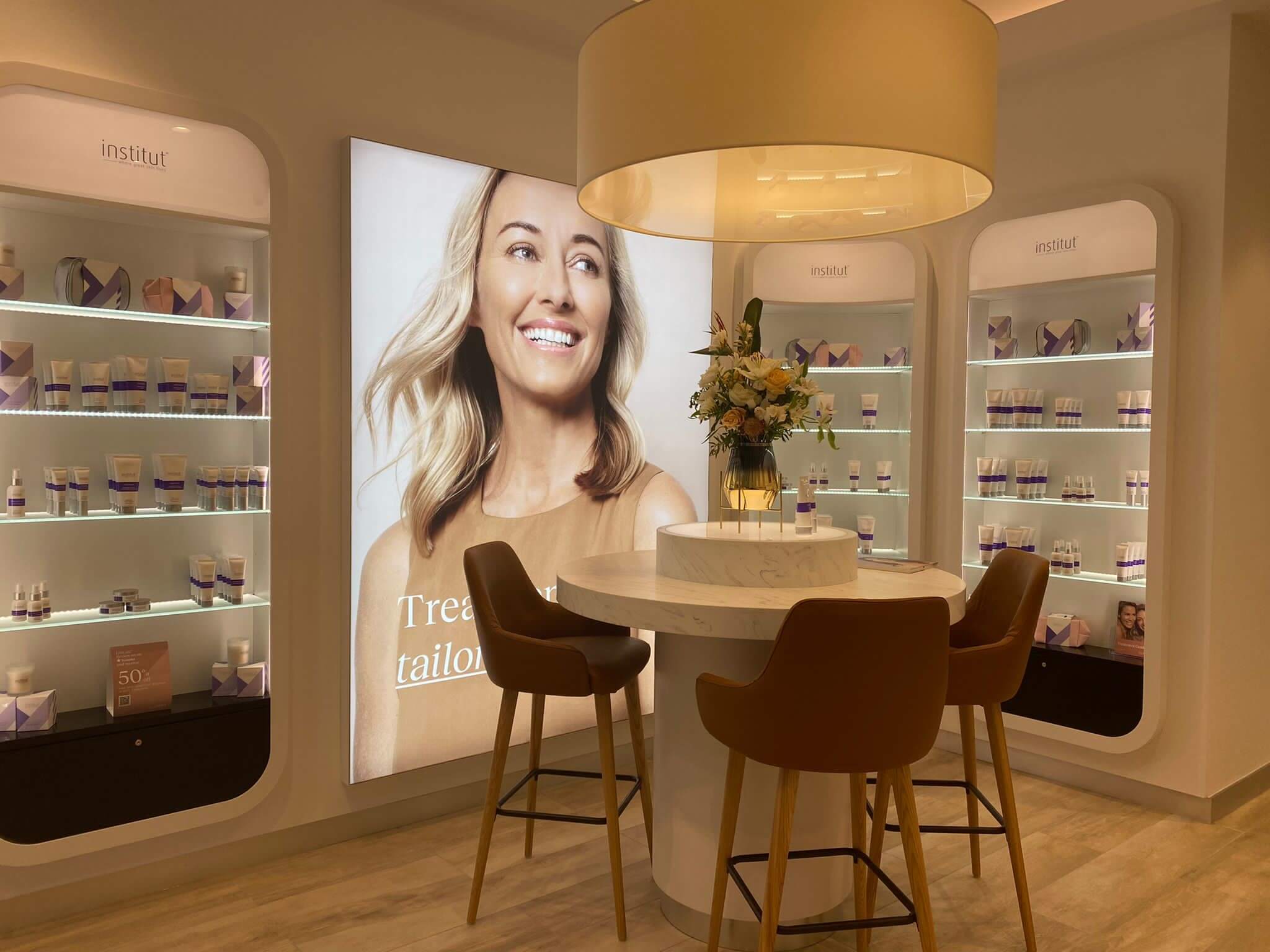 laser clinic franchise store