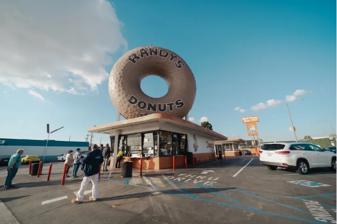 Randy's Donuts Franchise Logo Banne