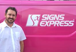 largeSignsExpress_CraigTiley_Army.jpg
