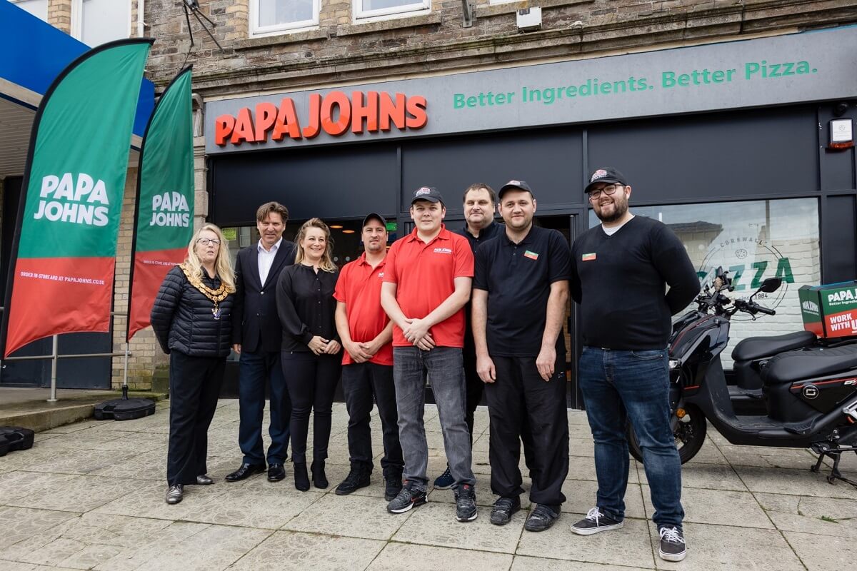 Papa-Johns-Cornwall-Opening.jpg